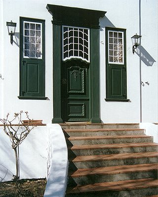 Entrance to Uitkyk Manor